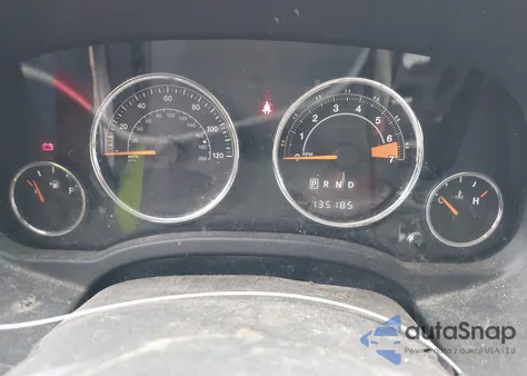 2016 Jeep Compass Latitude z USA, uszkodzony, nr VIN 1C4NJDEB5GD663121